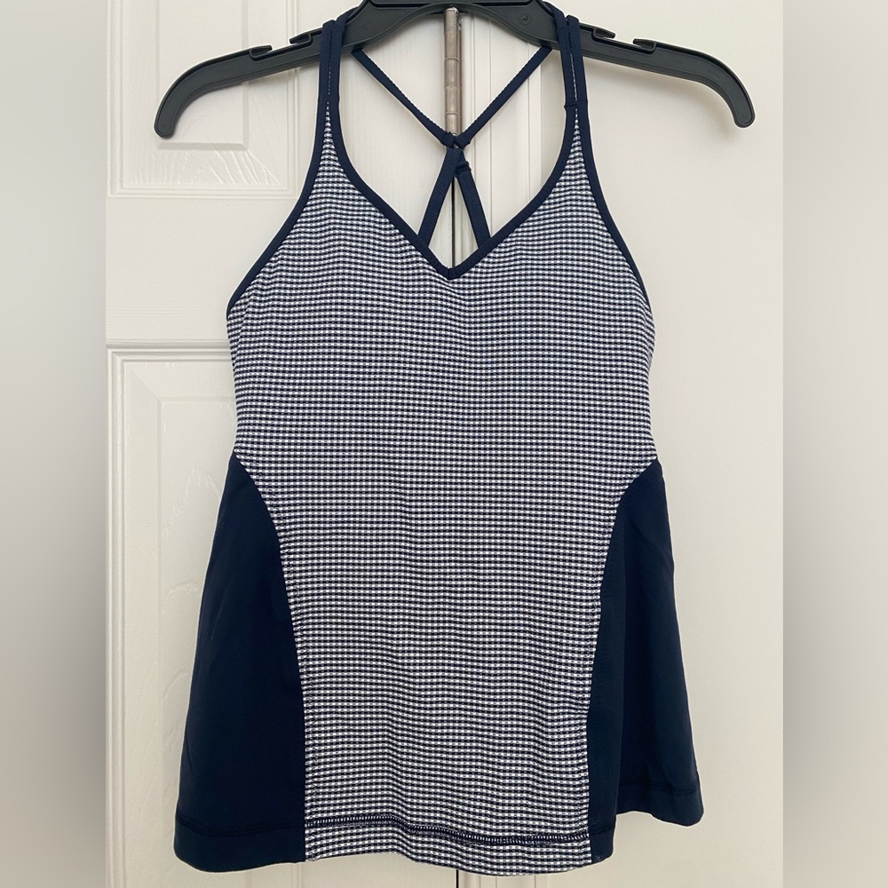 Like new Lululemon size 4 tank